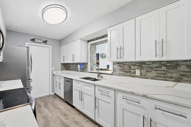 $389,000 | 3314 Travelers Palm Drive, Edgewater, FL 32141