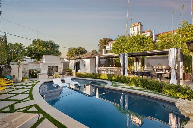 $3,495,000 | 539 Tustin Avenue, Newport Beach, CA 92663