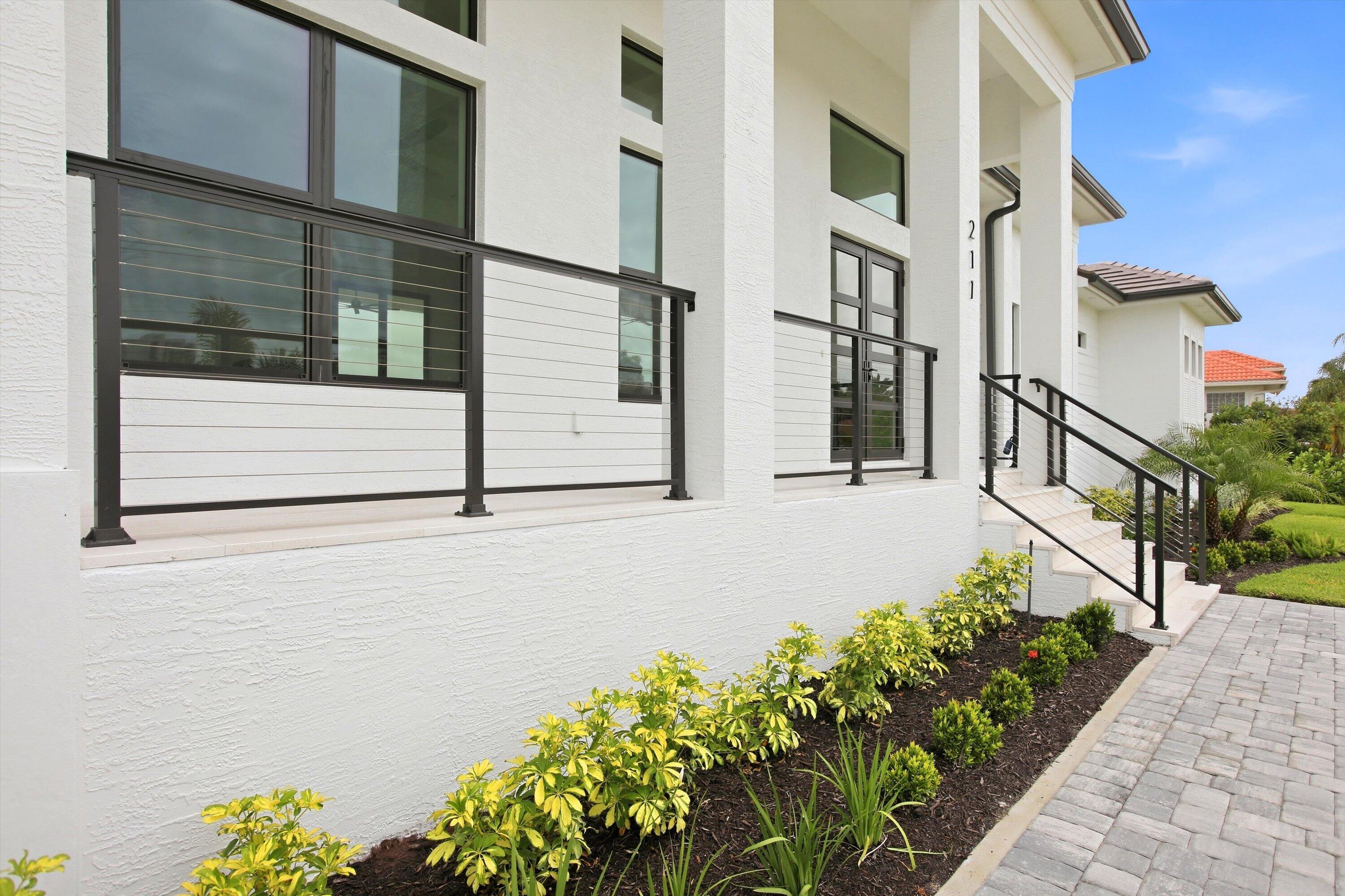 211 Landmark Street Marco Island, FL 34145 - Photo 6 of 85 05-Property Photo 005