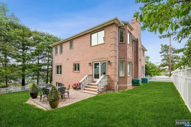 $1,888,000 | 719 Cypress Street, New Milford, NJ 07646