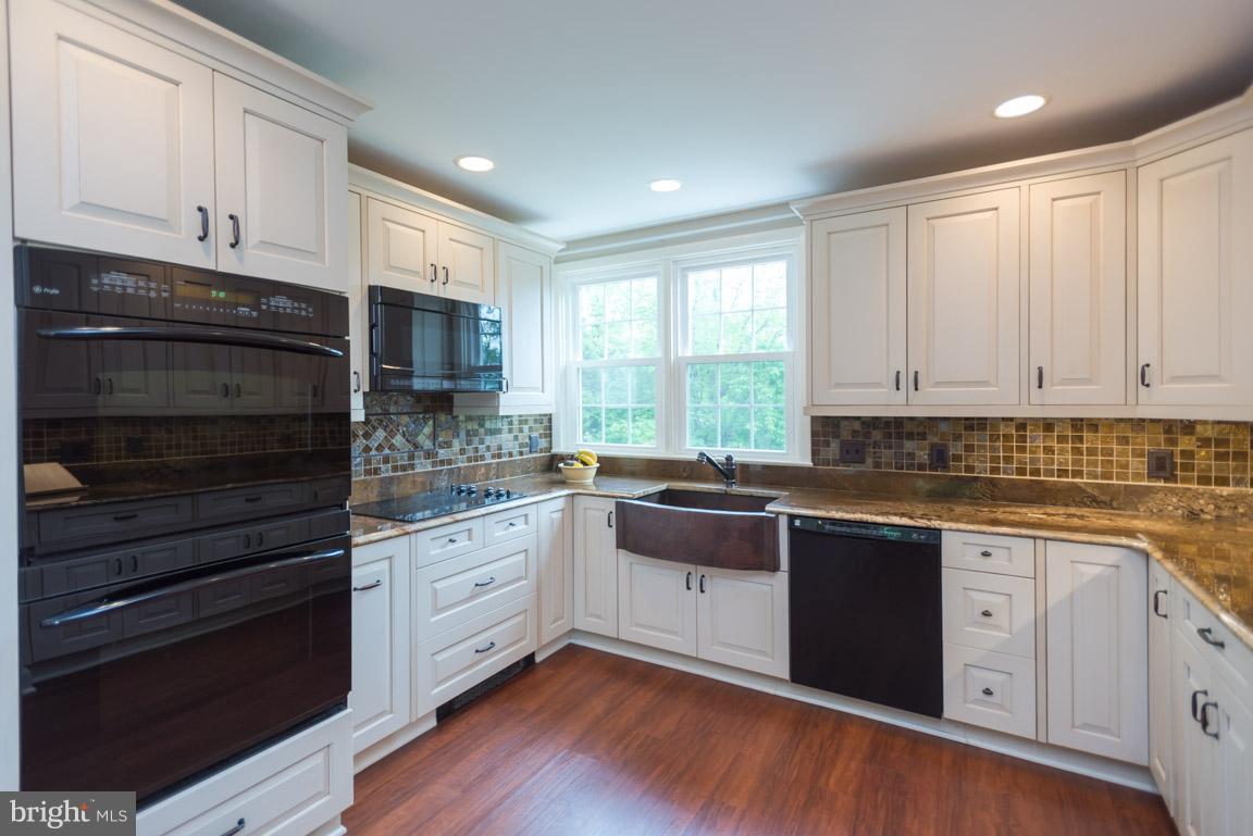1110 Ryegate Road Baltimore, MD 21286 - Photo 10 of 30 Kitchen