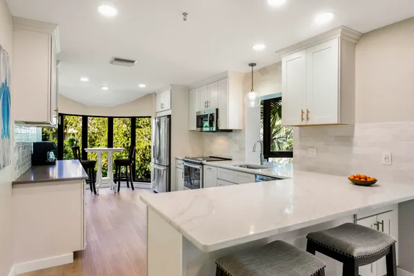 $750,000 | 17137 Waterbend Drive, Unit 201, Jupiter, FL 33477