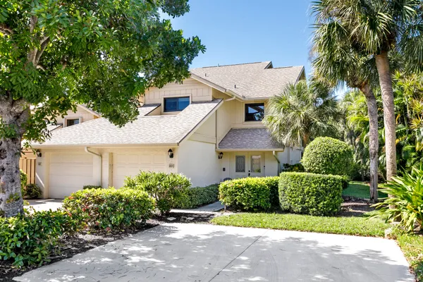 $750,000 | 17137 Waterbend Drive, Unit 201, Jupiter, FL 33477