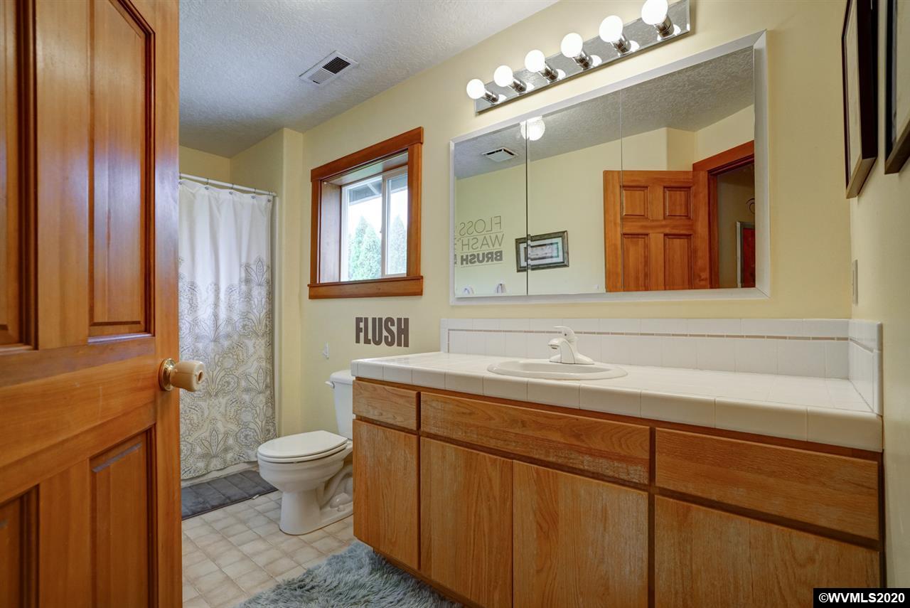 522 North Knights Bridge Road Canby, OR 97013 - Photo 22 of 39 Gallery Image 22