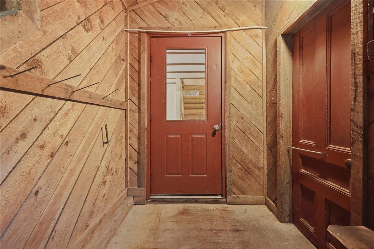 85 Upper Access Road Hinesburg, VT 05461 - Photo 4 of 59 Gallery Image 4