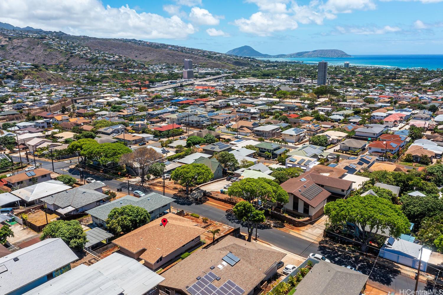 930 16th Avenue Honolulu, HI 96816 - Photo 24 of 24 an aerial view of residential houses with outdoor space