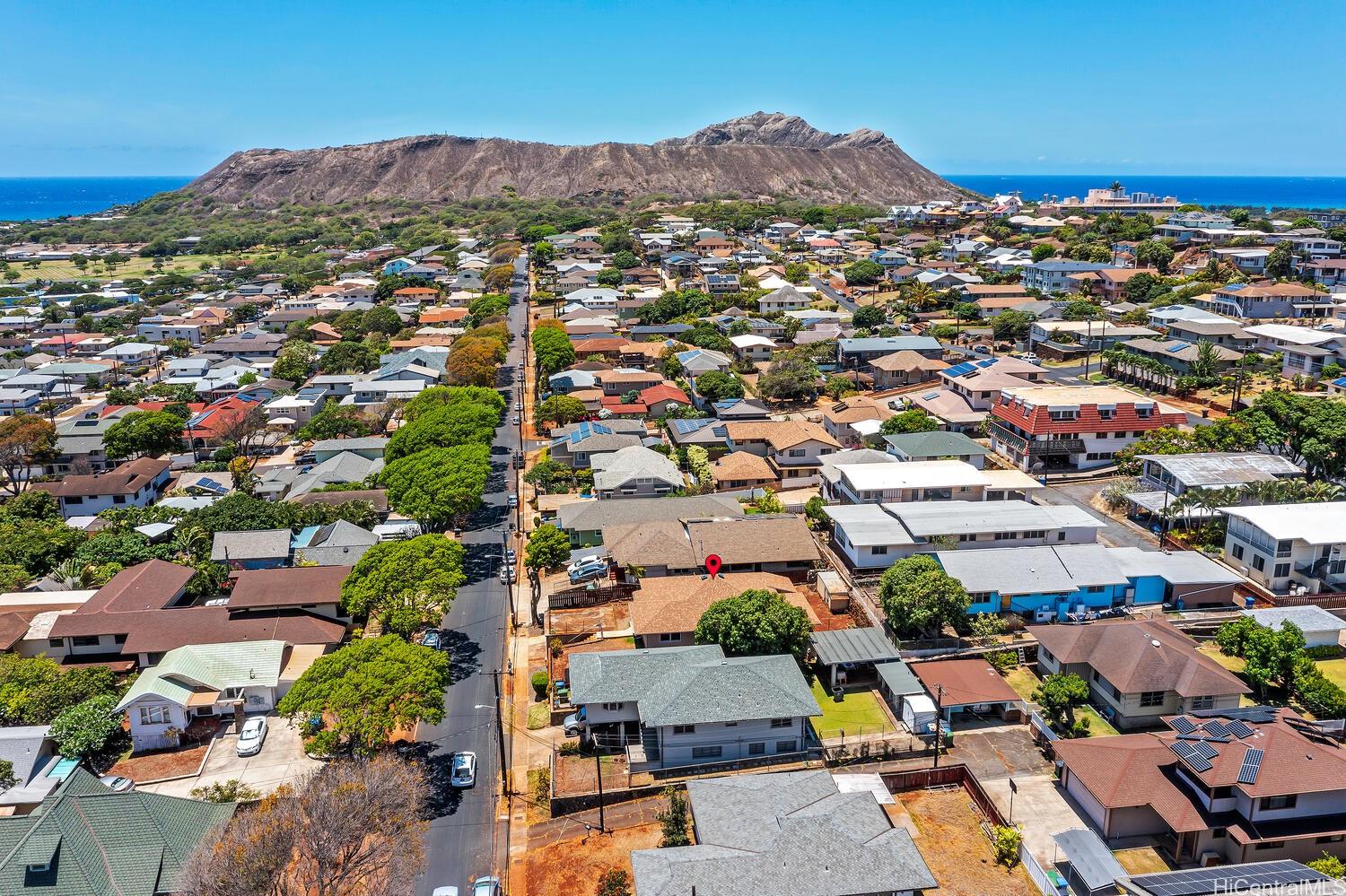 930 16th Avenue Honolulu, HI 96816 - Photo 4 of 24 an aerial view of residential houses with outdoor space and trees
