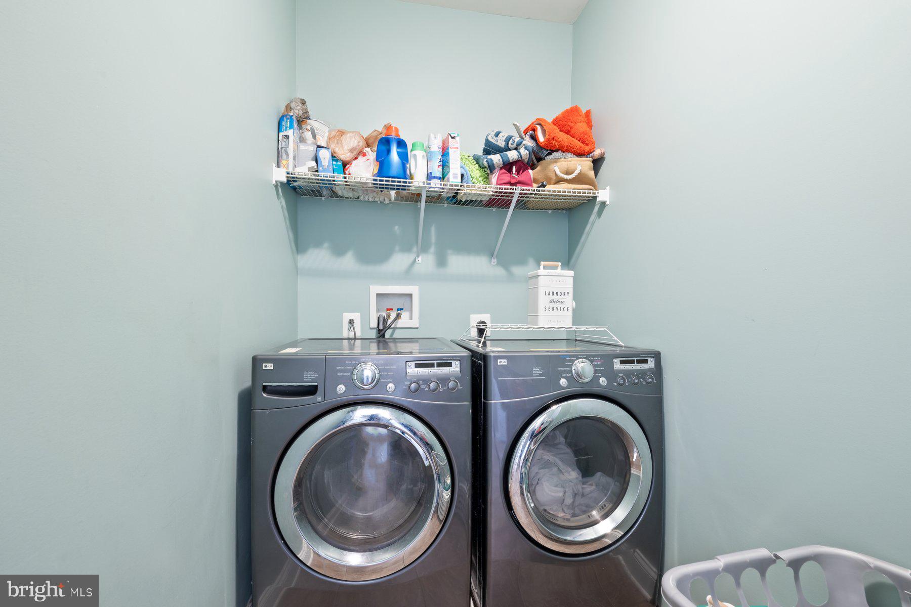 6 Cedar Grove Court Baltimore, MD 21237 - Photo 21 of 50 a utility room with dryer and washer