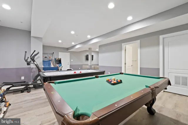 $725,000 | 6 Cedar Grove Court, Baltimore, MD 21237