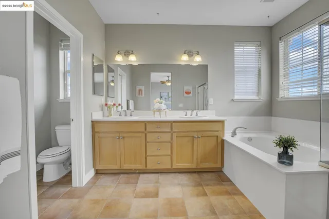 $649,000 | 6130 Old Quarry Loop, Oakland, CA 94605