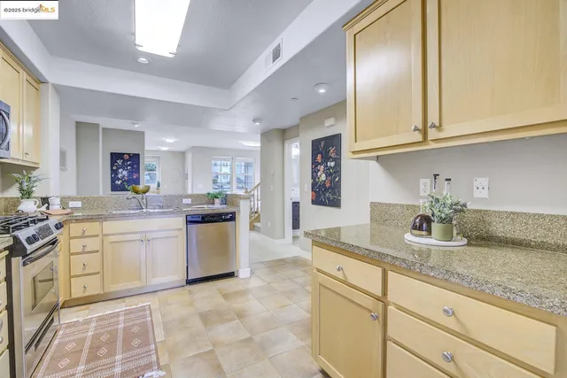 $649,000 | 6130 Old Quarry Loop, Oakland, CA 94605