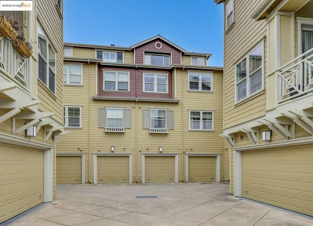 $649,000 | 6130 Old Quarry Loop, Oakland, CA 94605