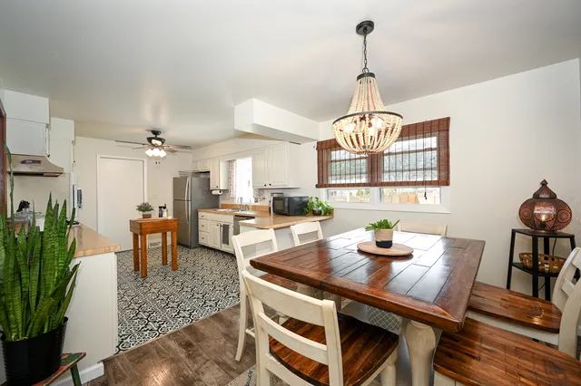 $2,350 | 23712 West Main Street, Plainfield, IL 60544