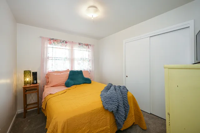 $2,350 | 23712 West Main Street, Plainfield, IL 60544