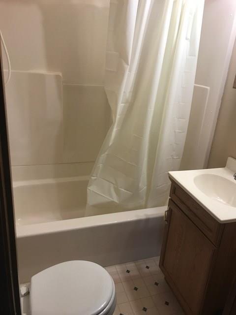 3439 Denny Street Pittsburgh, PA 15201 - Photo 15 of 23 Apartment 2 full bathroom