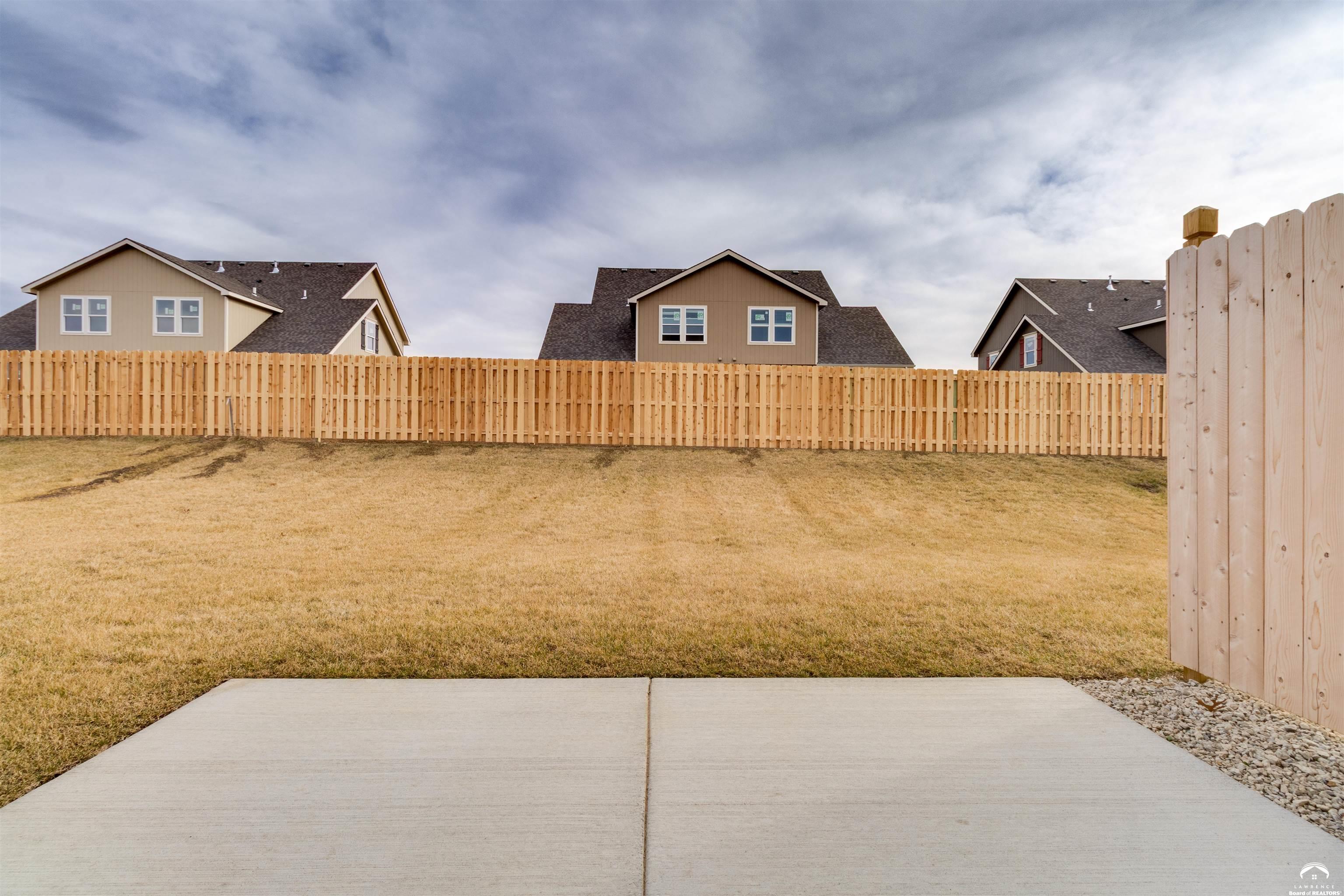 2512 Marcia Lane Lawrence, KS 66046 - Photo 24 of 25
