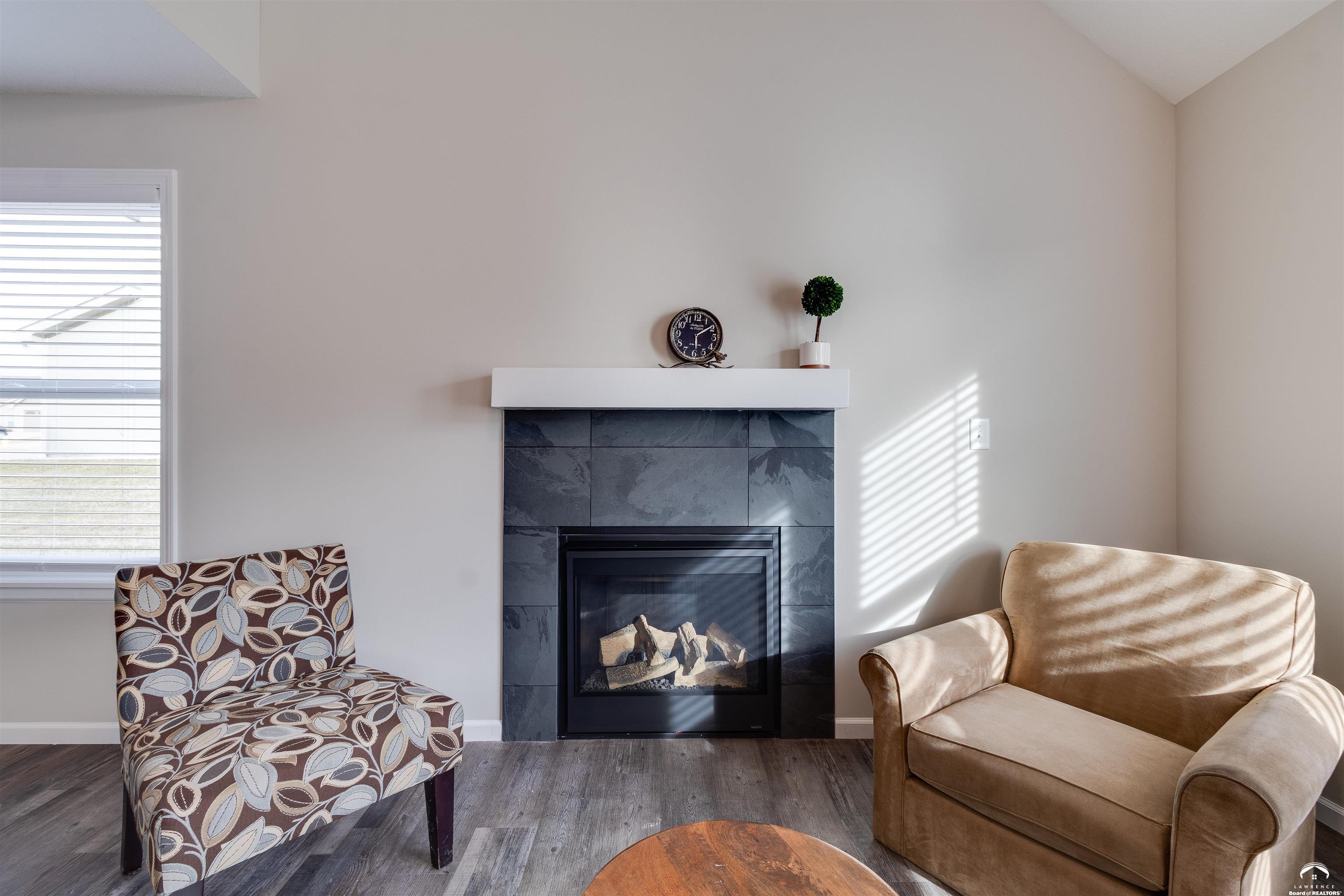 2512 Marcia Lane Lawrence, KS 66046 - Photo 4 of 25