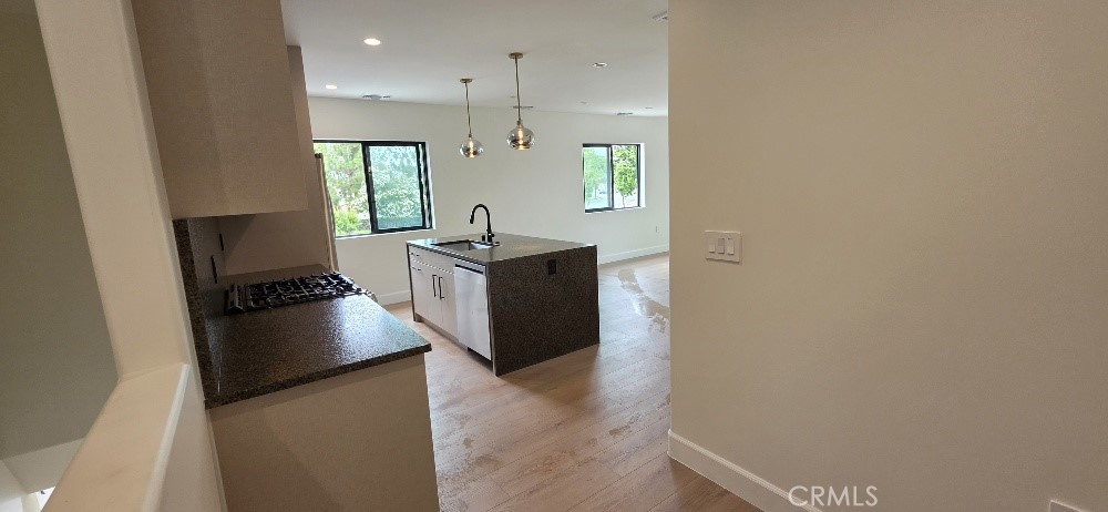 76 Seton Road, Unit 2 Irvine, CA 92612 - Photo 3 of 58