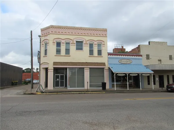 $295,000 | 201 Live Oak Street, Marlin, TX 76661