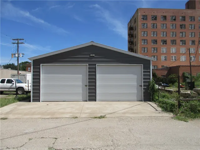 $295,000 | 201 Live Oak Street, Marlin, TX 76661