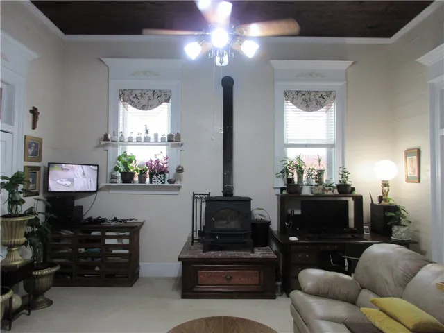 $295,000 | 201 Live Oak Street, Marlin, TX 76661