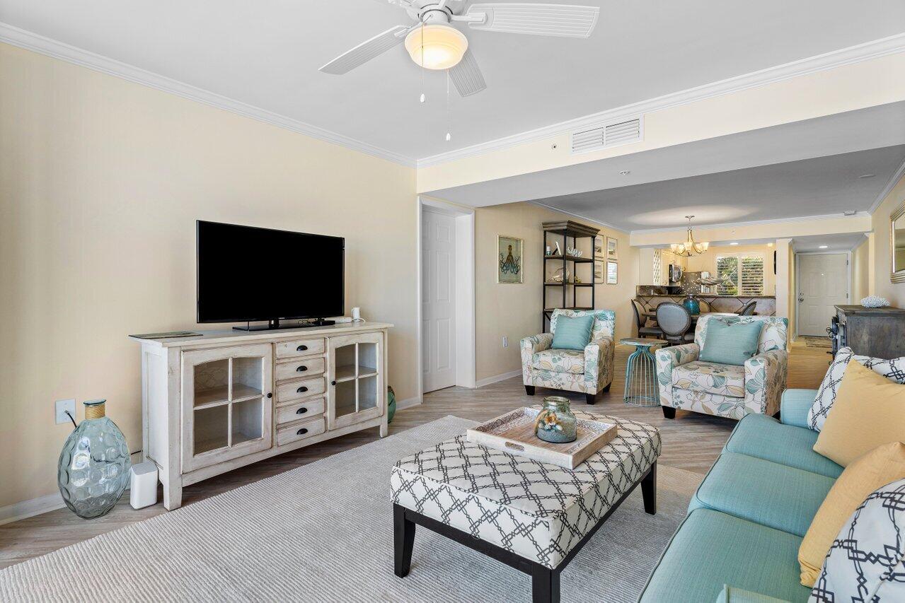 2601 Marina Isle Way, Unit 303 Jupiter, FL 33477 - Photo 13 of 36 Living area
