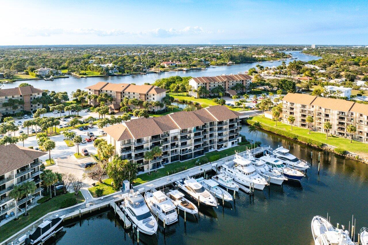 2601 Marina Isle Way, Unit 303 Jupiter, FL 33477 - Photo 2 of 36 Rear Elevation