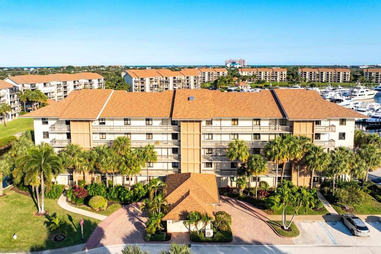 2601 Marina Isle Way, Unit 303 Jupiter, FL 33477 - Photo 25 of 36 BLDG 2601