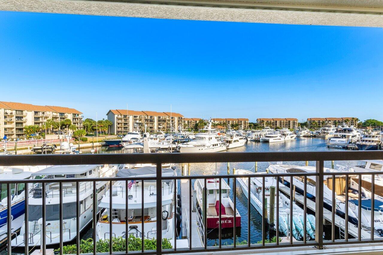 2601 Marina Isle Way, Unit 303 Jupiter, FL 33477 - Photo 28 of 36 023-2601MarinaIsleWay-303-Jupiter-FL-334