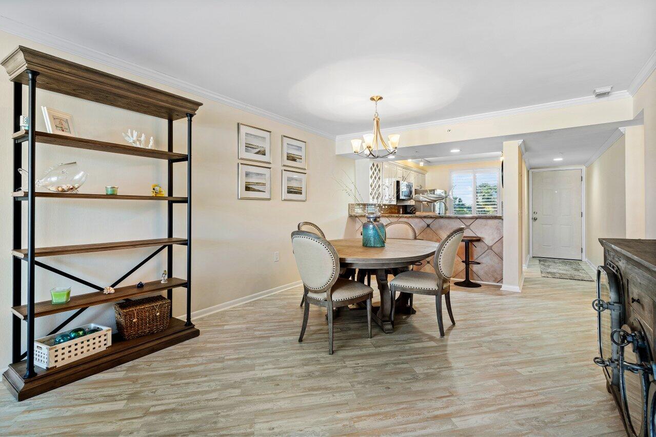2601 Marina Isle Way, Unit 303 Jupiter, FL 33477 - Photo 10 of 36 Dining Area