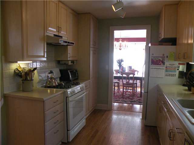 1604 Grenoble Road Columbus, OH 43221 - Photo 7 of 18