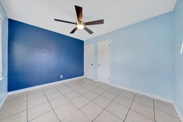 a view of utility room with washer and dryer