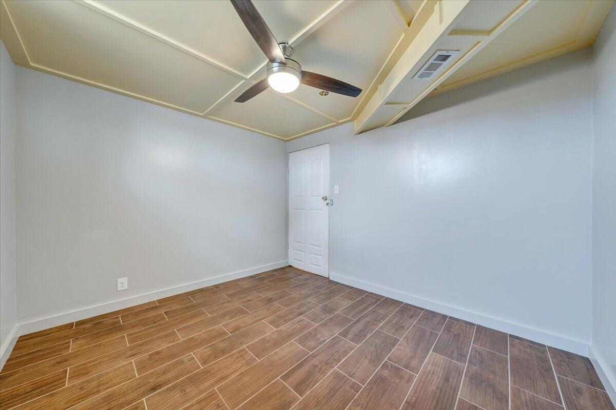 5001 Hildebrand Road Northwest Roanoke, VA 24012 - Photo 41 of 64 42-MIB09789