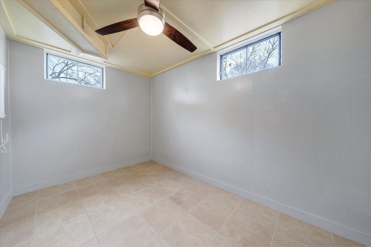 5001 Hildebrand Road Northwest Roanoke, VA 24012 - Photo 45 of 64 46-MIB09801