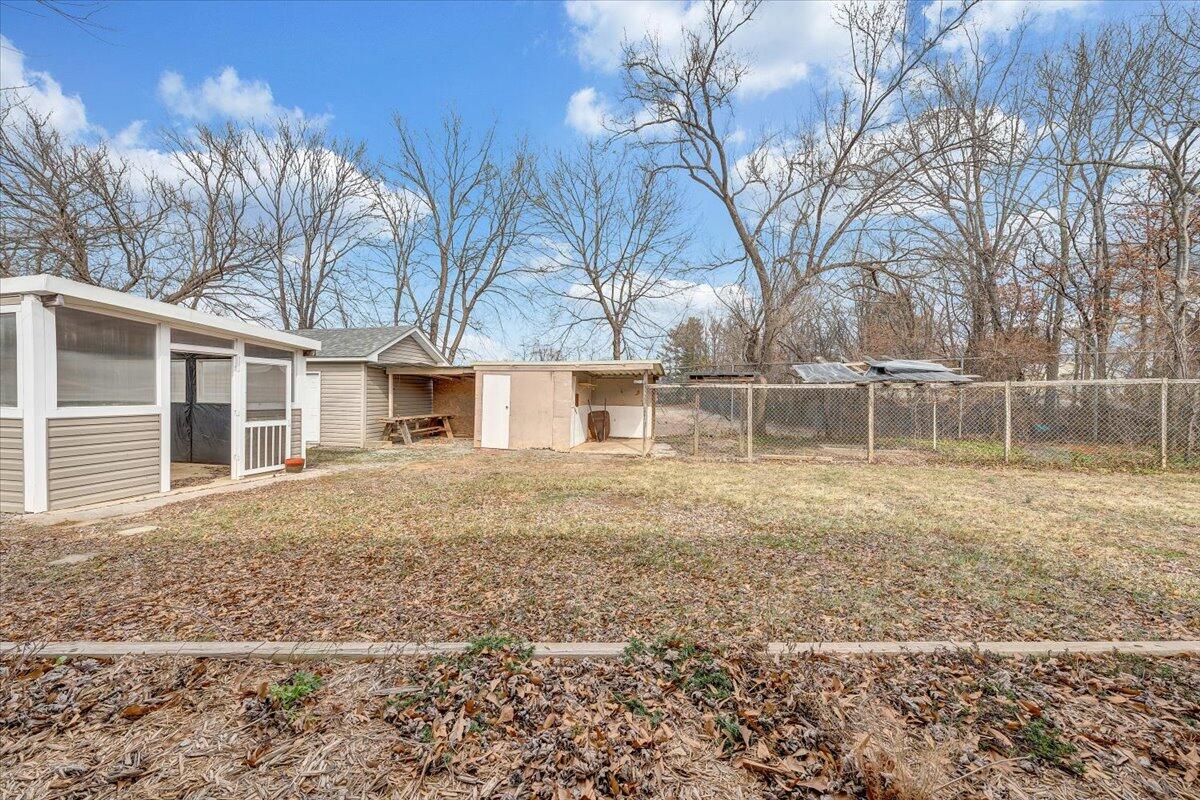 5001 Hildebrand Road Northwest Roanoke, VA 24012 - Photo 51 of 64 52-MIB09816