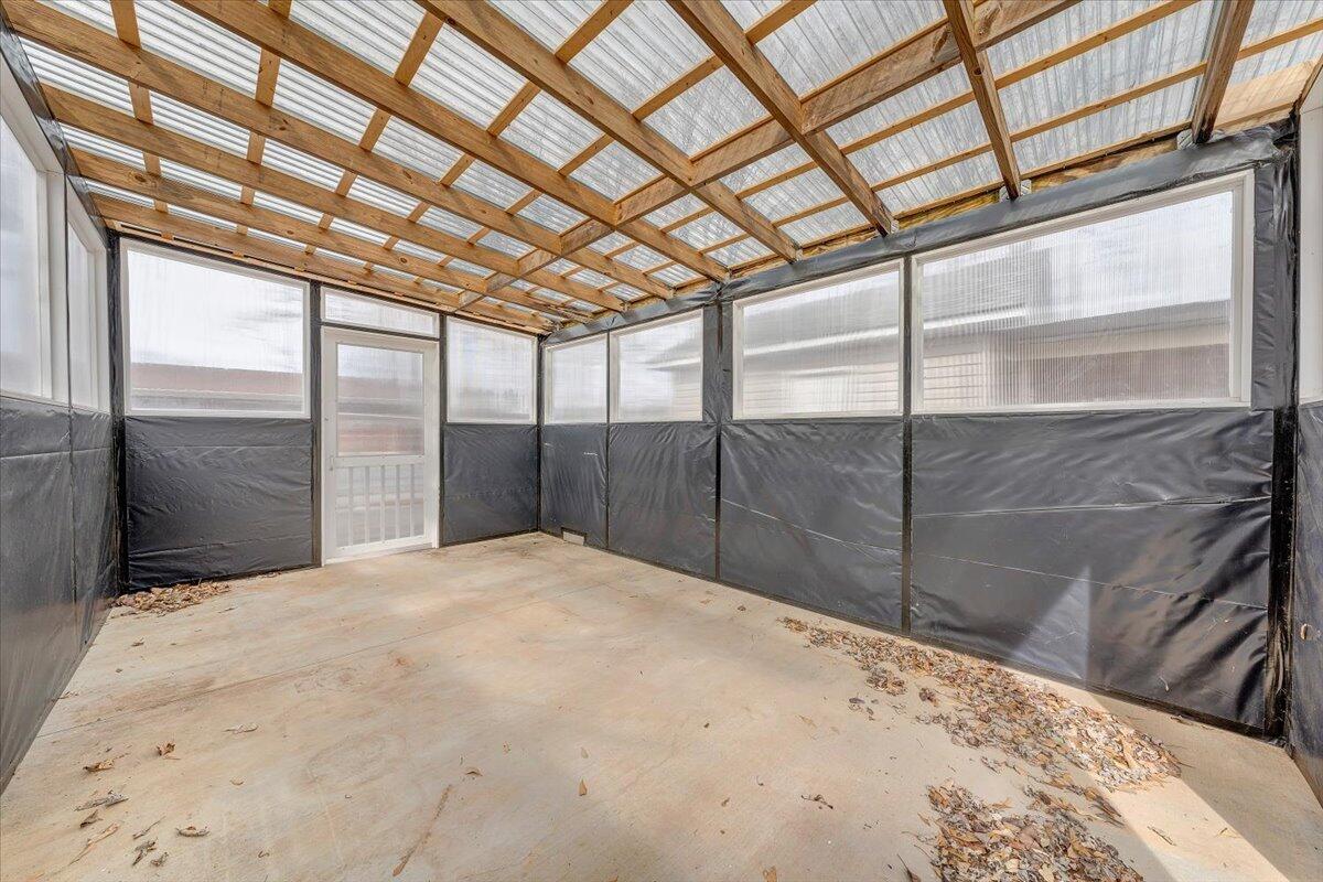 5001 Hildebrand Road Northwest Roanoke, VA 24012 - Photo 54 of 64 55-MIB09834