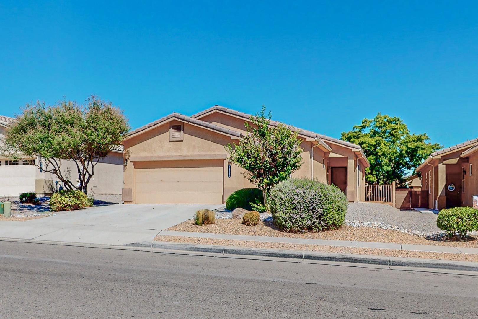 8323 Mock Heather Road Northwest Albuquerque, NM 87120 - Photo 4 of 39 Gallery Image 4