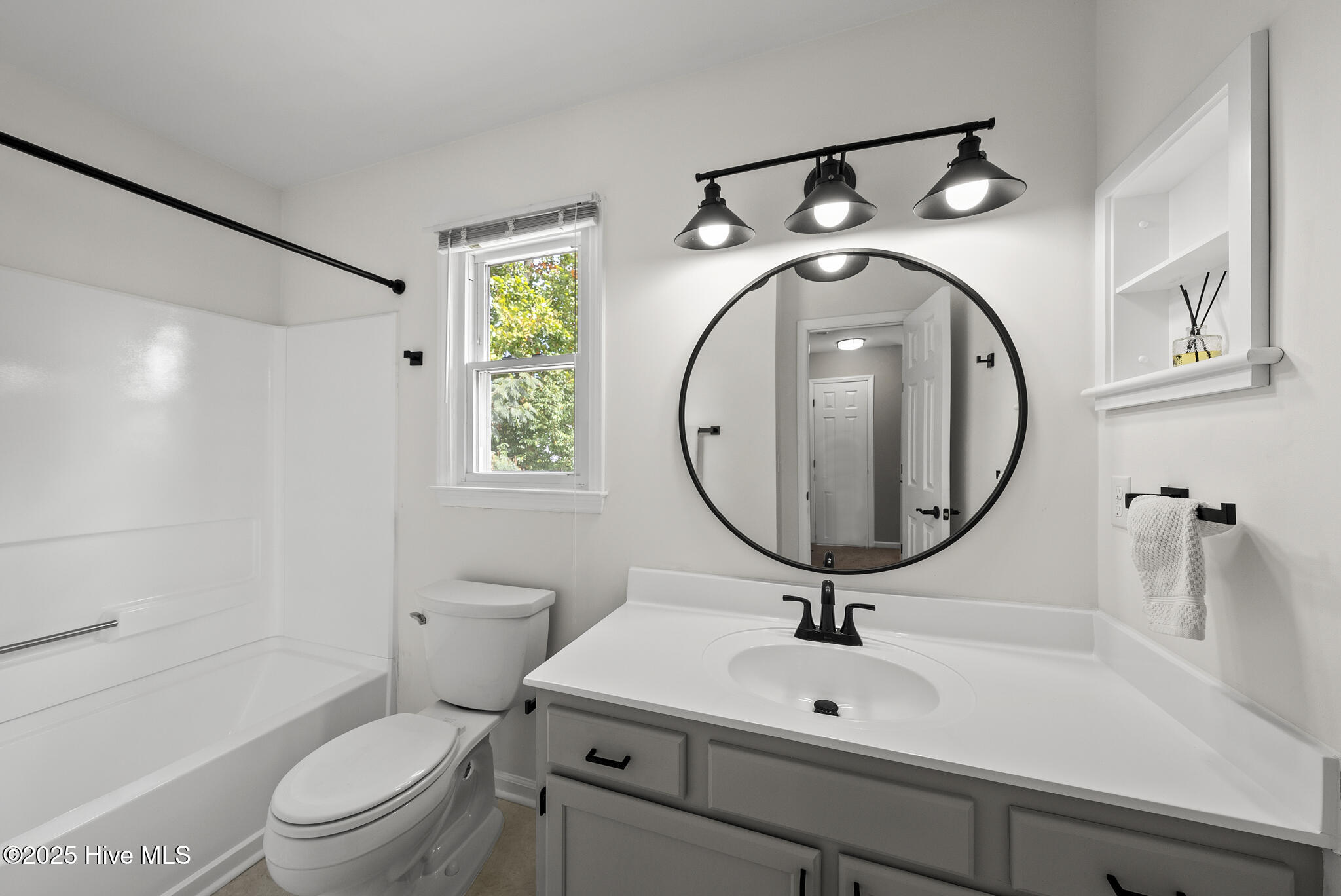 12200 Inglehurst Drive Raleigh, NC 27613 - Photo 29 of 53 Bathroom 3
