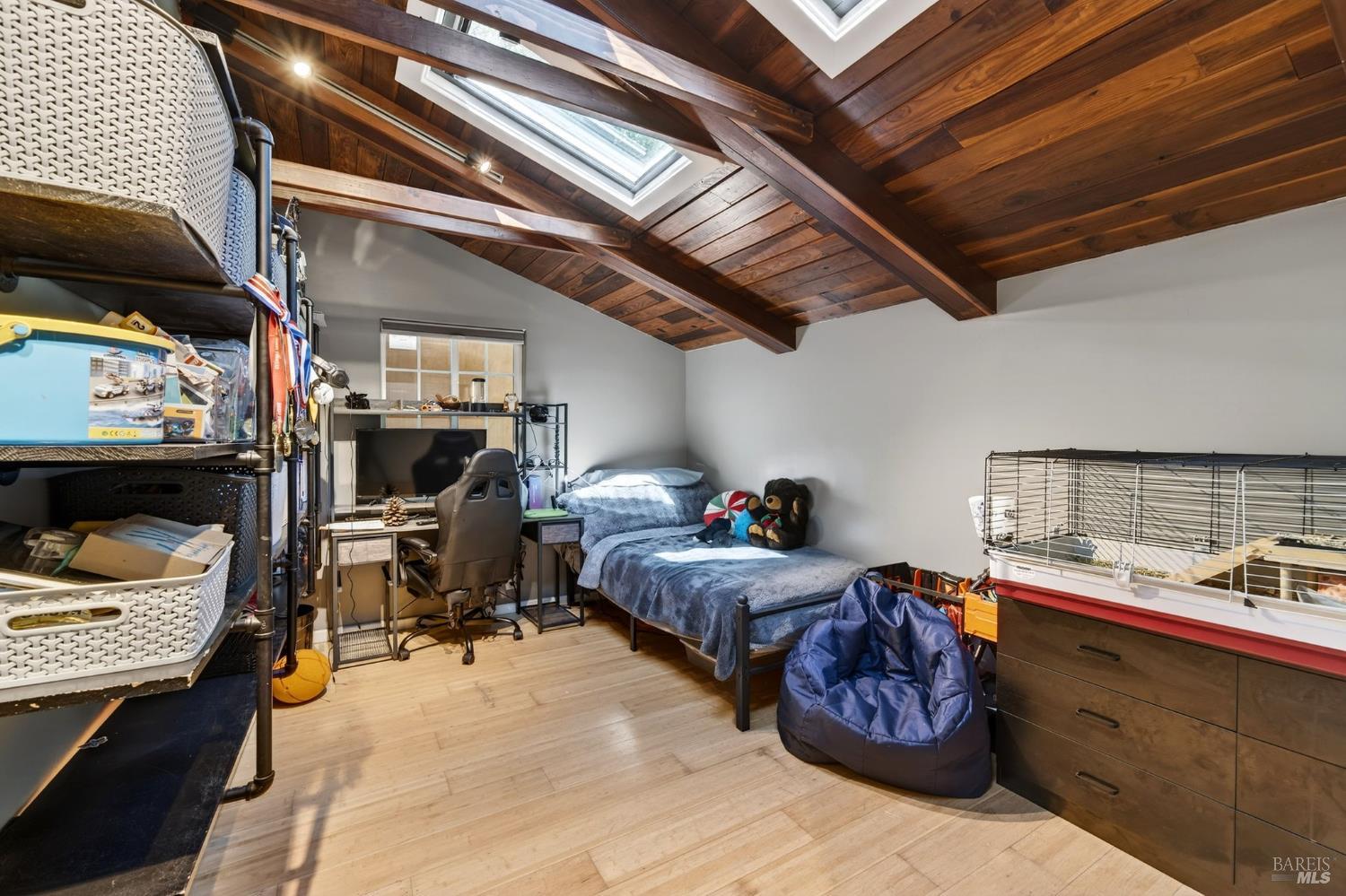 11207 Vellutini Road Forestville, CA 95436 - Photo 13 of 41