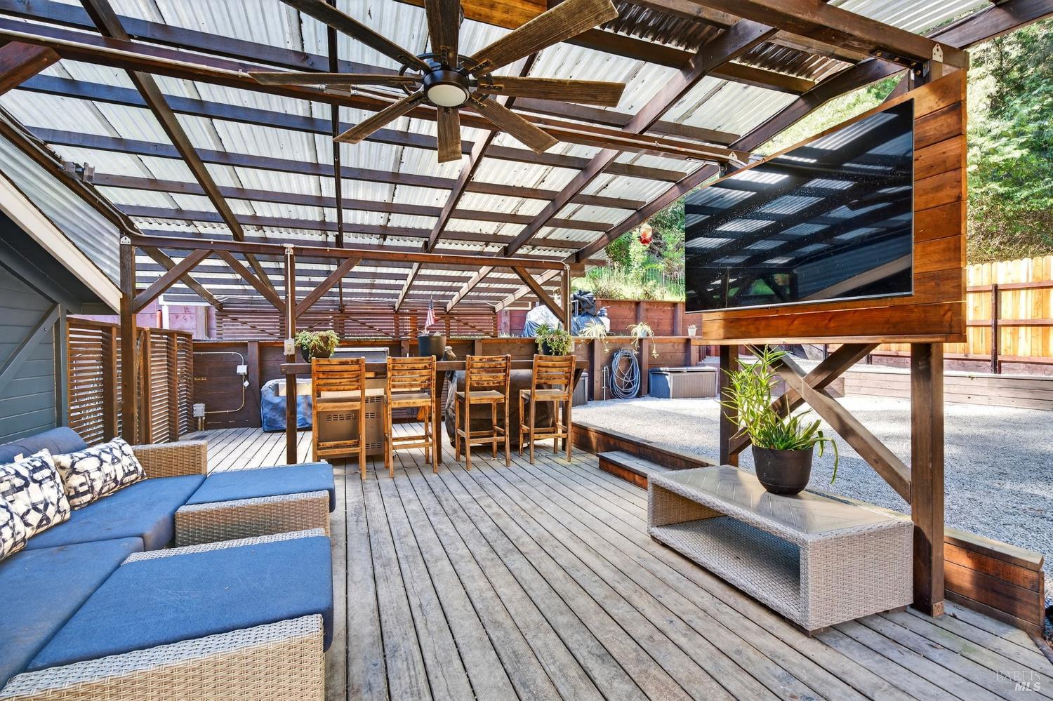 11207 Vellutini Road Forestville, CA 95436 - Photo 23 of 41