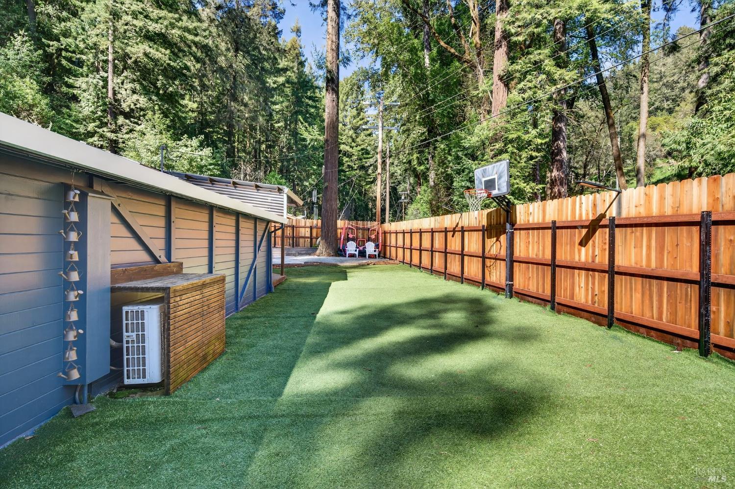 11207 Vellutini Road Forestville, CA 95436 - Photo 28 of 41