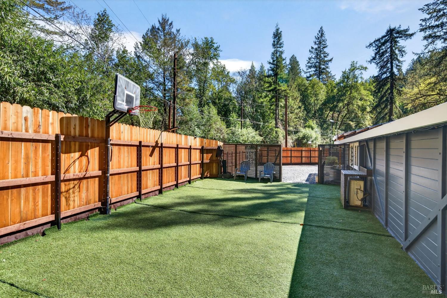 11207 Vellutini Road Forestville, CA 95436 - Photo 31 of 41