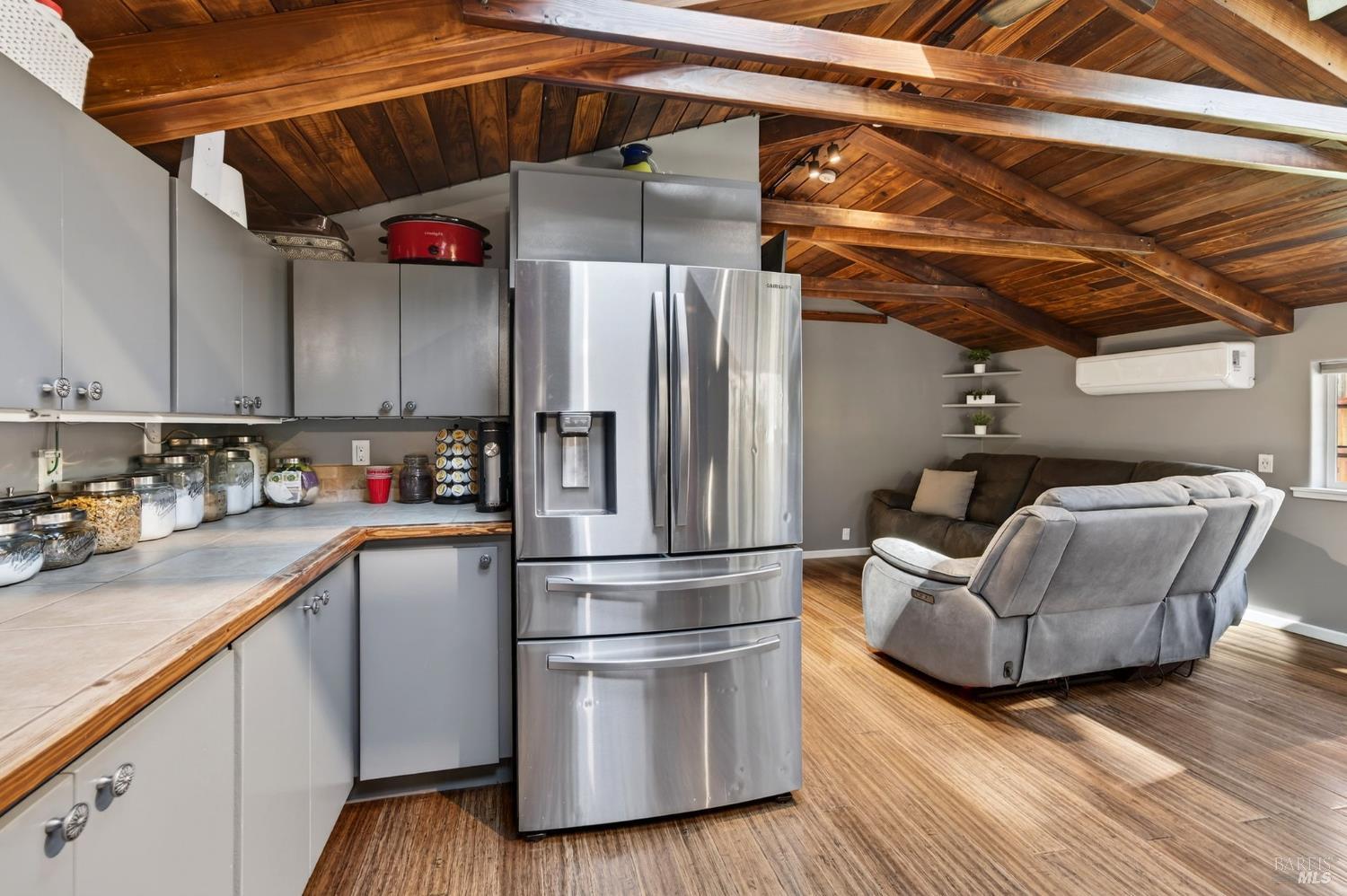 11207 Vellutini Road Forestville, CA 95436 - Photo 5 of 41