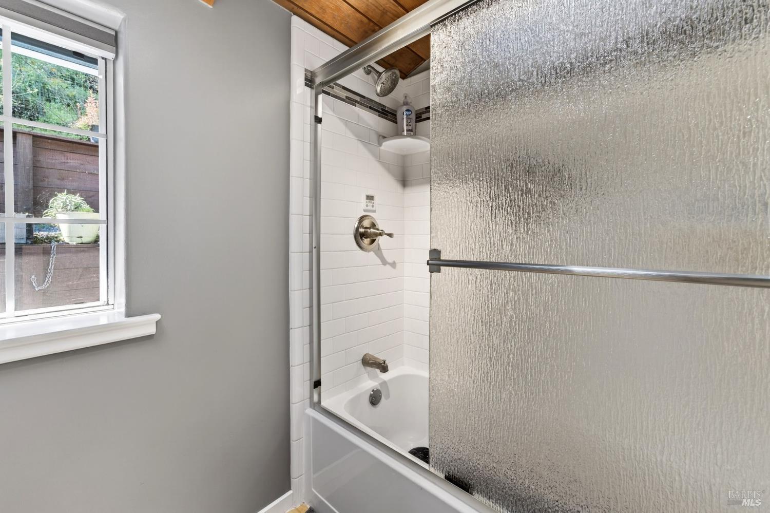 11207 Vellutini Road Forestville, CA 95436 - Photo 9 of 41