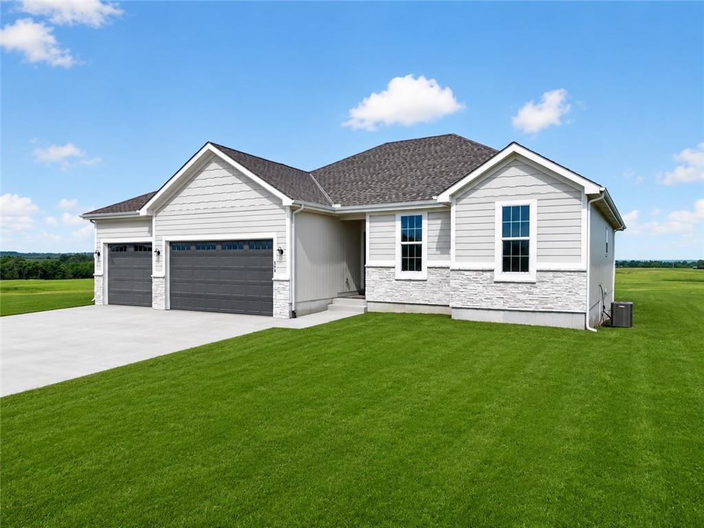 511 South Callie Road Bates City, MO 64011 - Photo 3 of 32