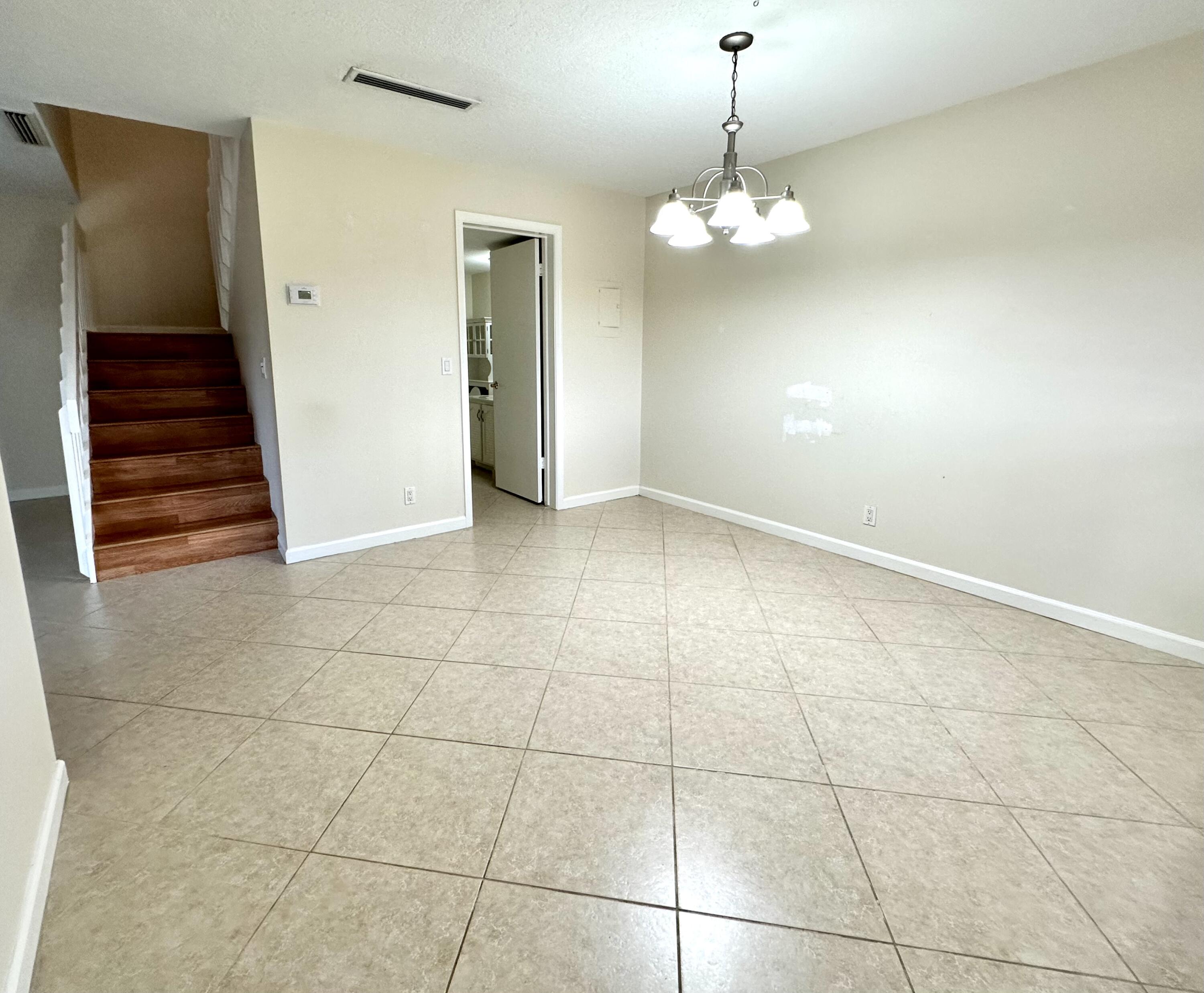 110 North Delaware Boulevard, Unit 11D Jupiter, FL 33458 - Photo 14 of 29 FC84F172-9E82-4C67-8299-008FD85B12BF
