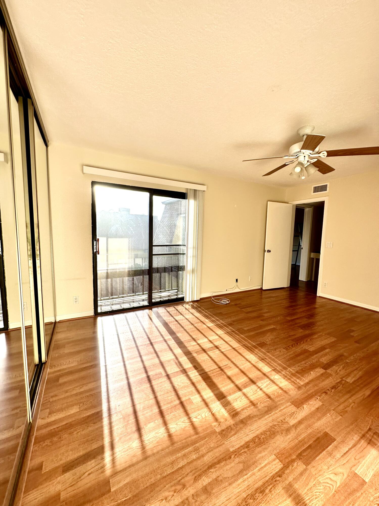 110 North Delaware Boulevard, Unit 11D Jupiter, FL 33458 - Photo 23 of 29 0735C312-63EE-4366-929E-8A96C94CB695