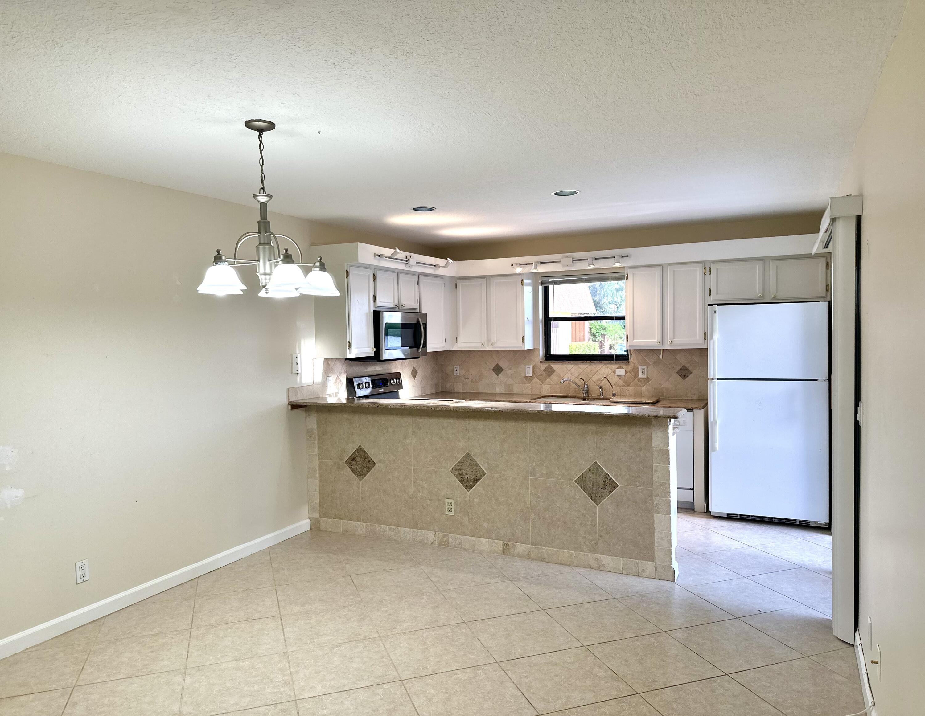 110 North Delaware Boulevard, Unit 11D Jupiter, FL 33458 - Photo 9 of 29 80672EB0-3E6C-4767-BB23-CEDFD5339EC8