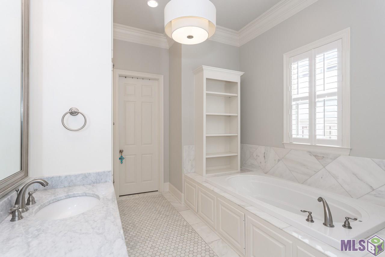 10838 Preservation Way Baton Rouge, LA 70810 - Photo 18 of 35 Gallery Image 18