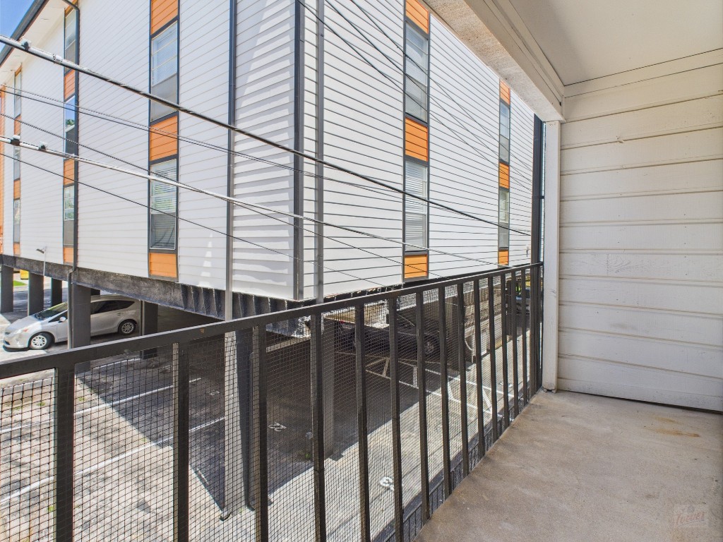 2808 Whitis Avenue, Unit C303 Austin, TX 78705 - Photo 12 of 21 a view of balcony